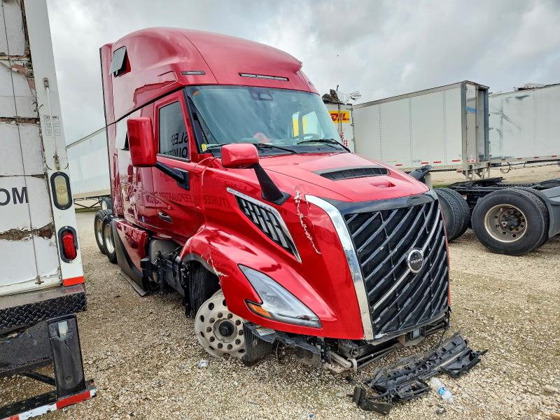 2025 Volvo Vnl VIN 4V4BC9EH7SN696823 COPART salvage auction — ALL OVER, Az - Certificate Of Title (P), sold $21,100 on 2026-07-28 (photo 1)