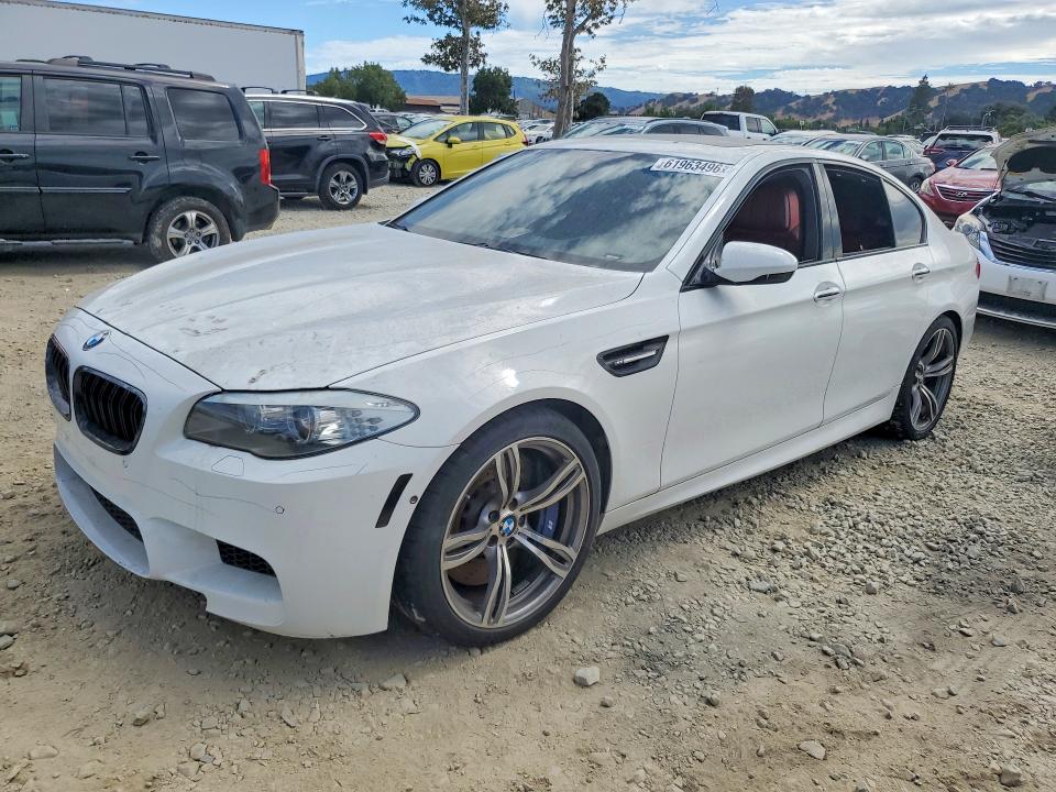 2013 BMW M5 VIN WBSFV9C5XDC774051 COPART salvage auction — VANDALISM, CA - SALVAGE CERTIFICATE, sold $2,600 on 2026-07-28 (photo 1)