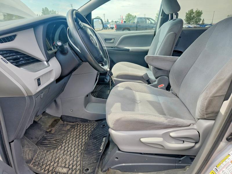 2015 Toyota Sienna VIN 5TDZK3DC5FS574543 COPART salvage auction — HAIL, Ab - Bos - Nonrepairable, sold $2,750 on 2026-07-28 (photo 7)