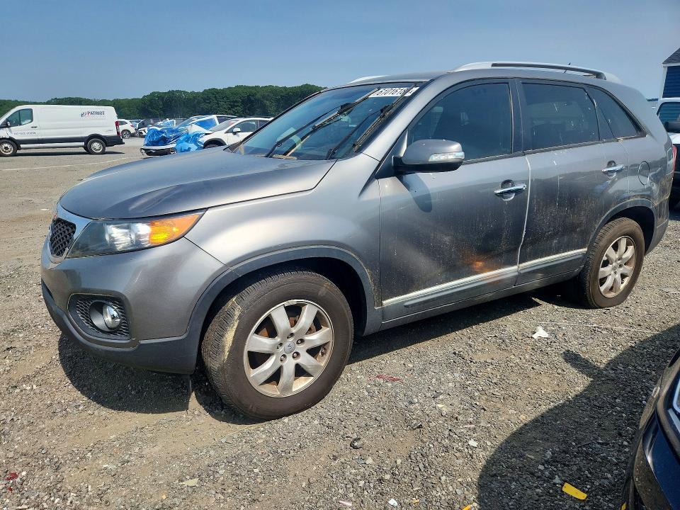 2013 Kia Sorento VIN 5XYKT3A6XDG416772 COPART salvage auction — MECHANICAL, Ma - Certificate Of Title, sold $675 on 2026-07-22 (photo 1)