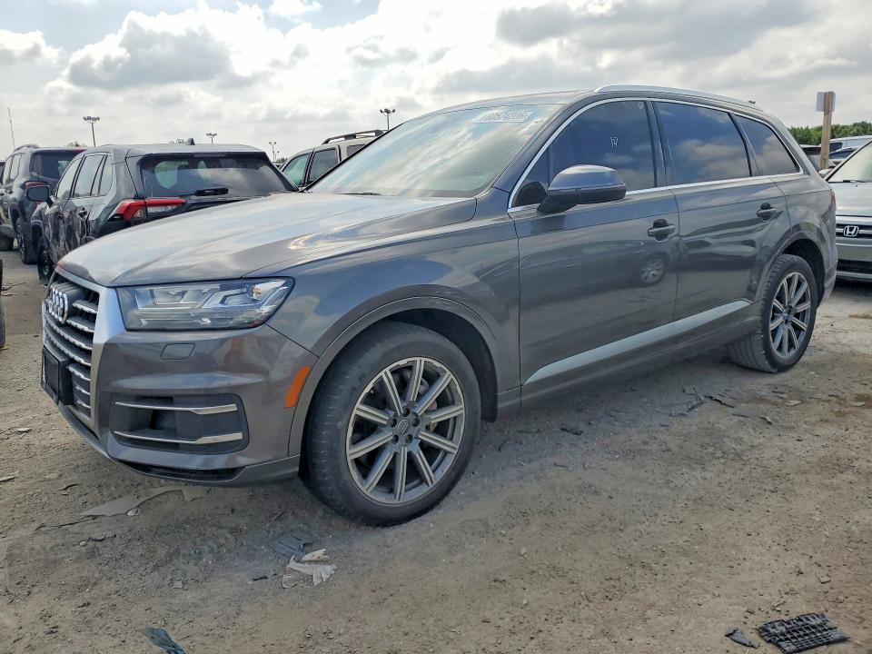 2018 Audi Q7 VIN WA1LAAF77JD041055 — COPART salvage auction photo