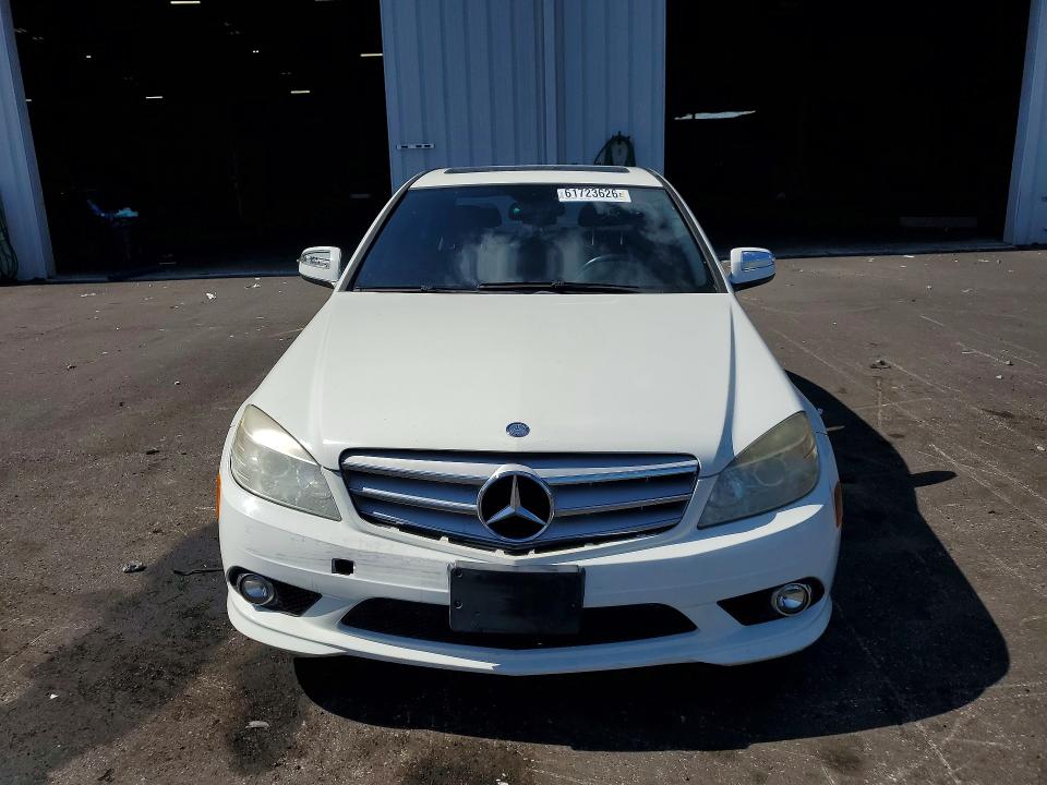 2009 Mercedes-benz C-klasse VIN WDDGF81X69F216653 COPART salvage auction — REAR END, Fl - Cert Of Title Slvg Rebuildable, sold $350 on 2026-08-05 (photo 5)