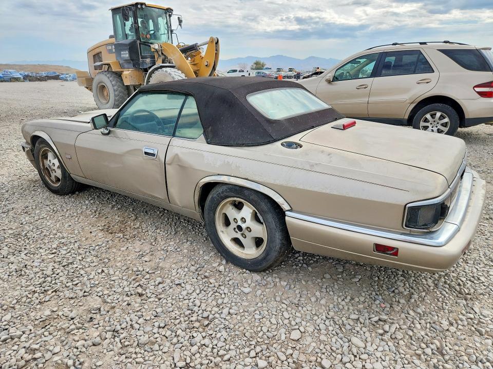 1995 Jaguar Xj series VIN SAJNX274XSC198255 COPART salvage auction — MINOR DENT/SCRATCHES, UT - CERTIFICATE OF TITLE, sold $175 on 2026-07-31 (photo 2)
