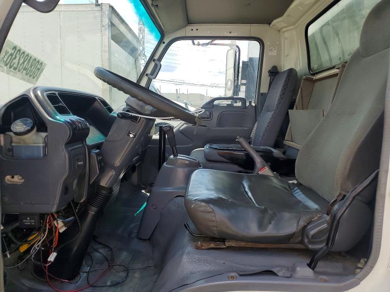 2007 Isuzu Npr VIN JALC4B16X77009286 COPART salvage auction — MINOR DENT/SCRATCHES, In - Certificate Of Title, sold $500 on 2026-07-27 (photo 7)