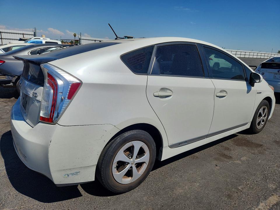 2014 Toyota Prius VIN JTDKN3DU4E0391265 COPART salvage auction — MECHANICAL, CA - DIS/DLR/EXP ONLY CLEAN TITLE, sold $2,600 on 2026-07-16 (photo 3)