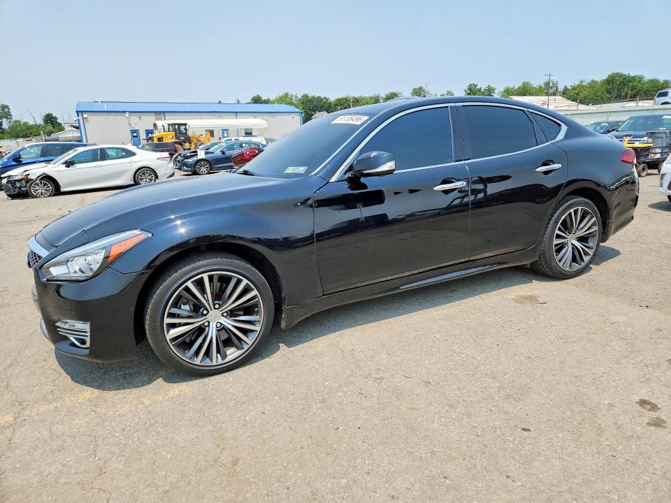 2017 Infiniti Q70 VIN JN1BY1AR8HM770135 COPART salvage auction — MINOR DENT/SCRATCHES, Pa - Reconstructed Clean, sold $4,200 on 2026-07-17 (photo 1)