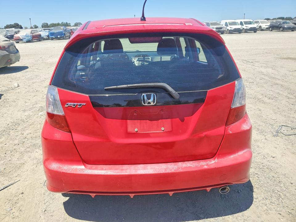 2011 Honda Fit VIN JHMGE8H58BC011827 COPART salvage auction — MINOR DENT/SCRATCHES, CA - SALVAGE CERTIFICATE, sold $2,300 on 2026-07-09 (photo 6)