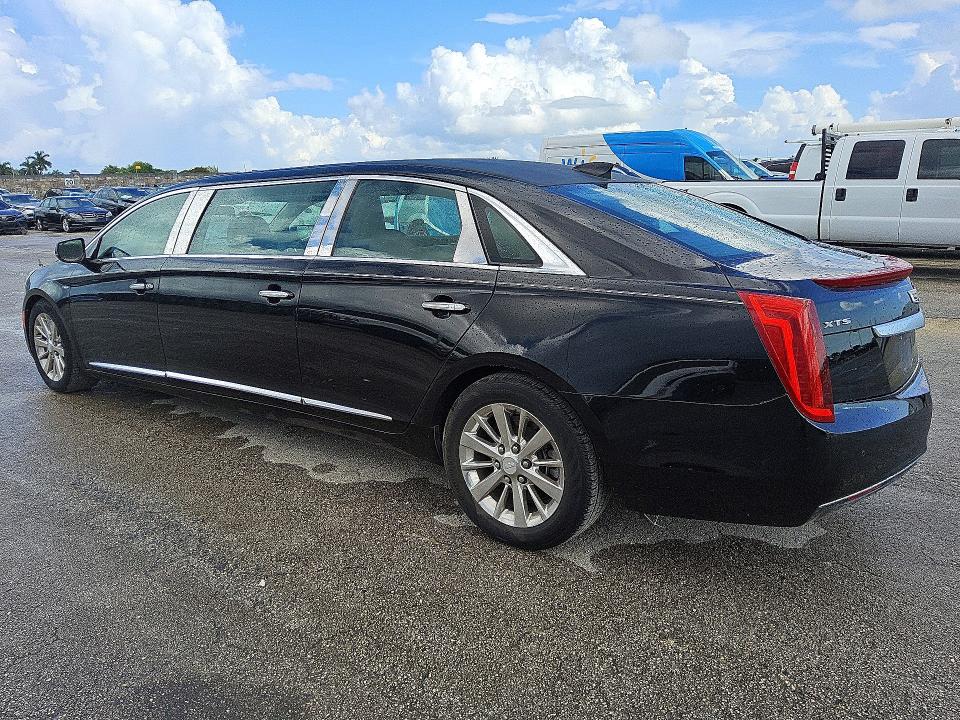 2017 Cadillac Xts VIN 2GEXG6U38H9550184 COPART salvage auction — MINOR DENT/SCRATCHES, Fl - Certificate Of Title, sold $6,100 on 2026-07-30 (photo 2)