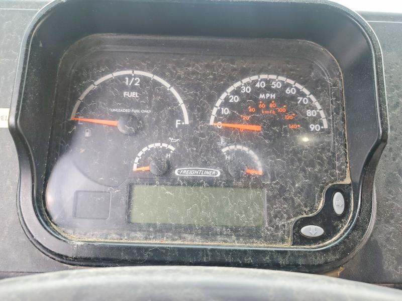 2020 Freightliner All other VIN 4UZAC2EA6LCMH7907 COPART salvage auction — ALL OVER, NC - DEALER ONLY CLEAN TITLE, sold $300 on 2026-08-29 (photo 9)