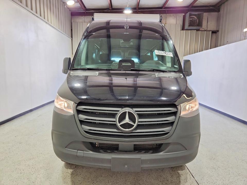 2025 Mercedes-benz Sprinter VIN W1Z4KGHY1ST214342 COPART salvage auction — ROOF, Ga - Certificate Of Title, sold $50 on 2026-07-27 (photo 5)