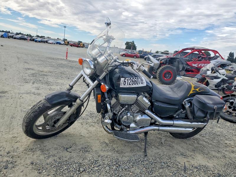 1997 Honda Vf750 VIN JH2RC4318VM300046 COPART salvage auction — MINOR DENT/SCRATCHES, CA - DIS/DLR/EXP ONLY CLEAN TITLE, sold $325 on 2026-07-23 (photo 3)