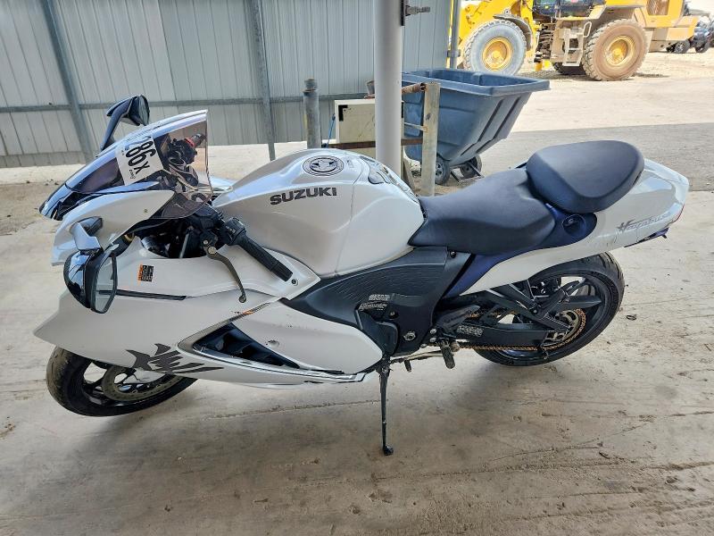 2022 Suzuki Gsx VIN JS1EJ11B8N7101451 COPART salvage auction — FRONT END, Fl - Certificate Of Destruction, sold $7,000 on 2026-08-13 (photo 3)