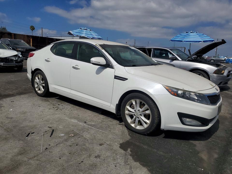2013 Kia Optima VIN 5XXGN4A71DG104522 COPART salvage auction — NORMAL WEAR, Ca - Dis/Dlr/Exp Only Clean Title, sold $600 on 2026-07-10 (photo 4)
