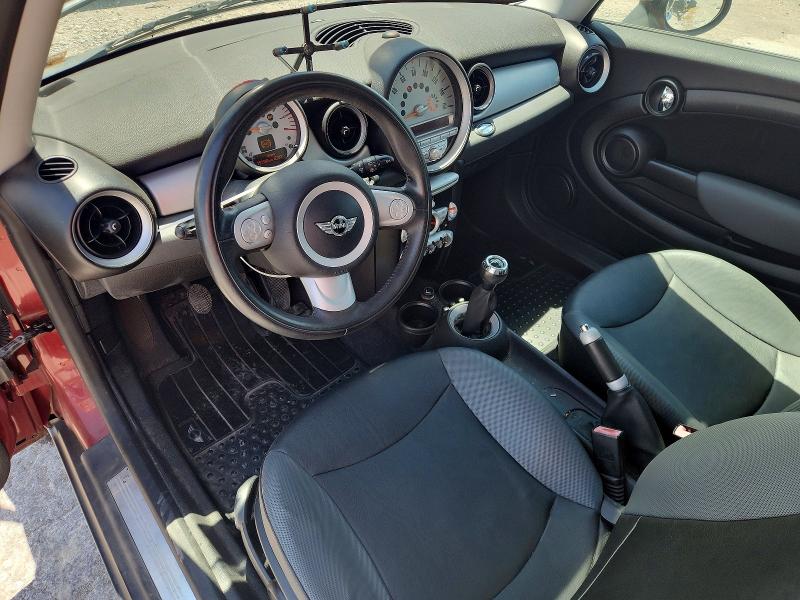 2009 Mini Cooper clubman VIN WMWML33579TP97387 COPART salvage auction — NORMAL WEAR, Mo - Dealer Only Clean Title, sold $400 on 2026-07-14 (photo 8)