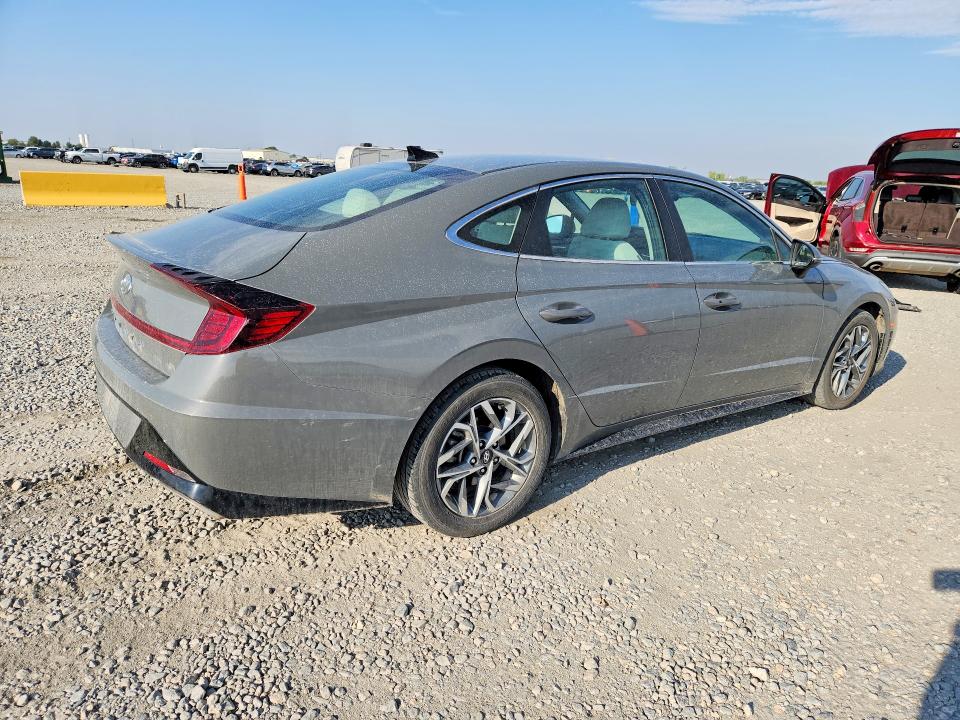 2023 Hyundai Sonata VIN KMHL64JA4PA261884 COPART salvage auction — HAIL, Co - Salvage Title, sold $7,000 on 2026-08-20 (photo 3)