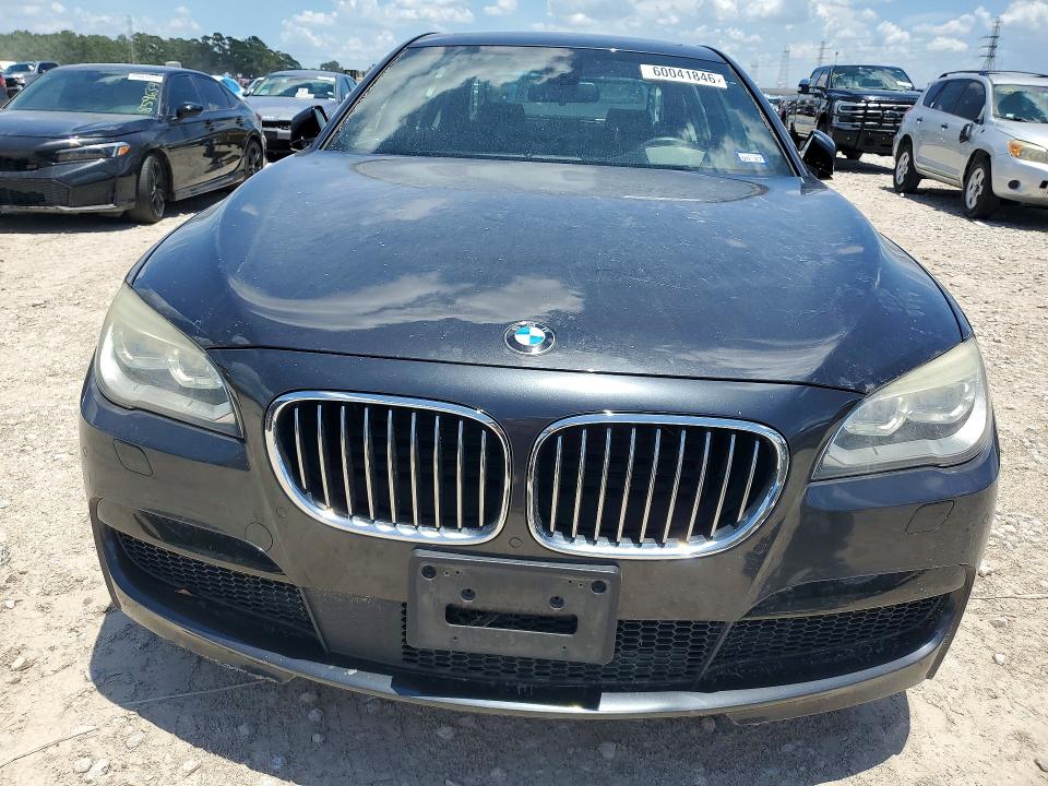 2015 BMW 7er VIN WBAYE8C51FD780907 COPART salvage auction — WATER/FLOOD, Tx - Salvage Title-Flood Damage, sold $2,050 on 2026-07-21 (photo 5)