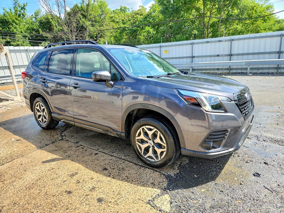 2023 Subaru Forester VIN JF2SKADC9PH514732 COPART salvage auction — REAR END, Pa - Cert Of Title, sold $12,800 on 2026-09-29 (photo 4)