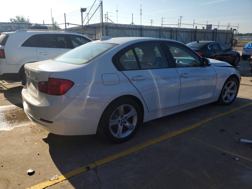 2014 BMW 3er VIN WBA3C3C50EP662640 COPART salvage auction — FRONT END, Ky - Cert Of Title-Salvage, sold $1,150 on 2026-08-19 (photo 3)