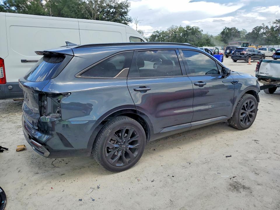 2021 Kia Sorento VIN 5XYRK4LF6MG058834 COPART salvage auction — FRONT END, Fl - Cert Of Title Slvg Rebuildable, sold $3,100 on 2026-07-28 (photo 3)