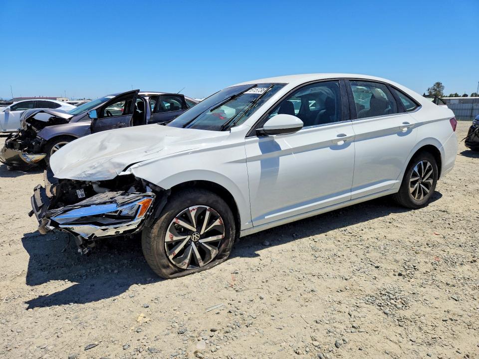 2024 Volkswagen Jetta VIN 3VW5M7BU8RM044158 COPART salvage auction — FRONT END, Fl - Cert Of Title Slvg Rebuildable (P), sold $4,700 on 2026-07-30 (photo 1)