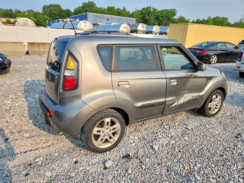 2010 Kia Soul VIN KNDJT2A25A7172413 COPART salvage auction — SIDE, OH - CERT OF TITLE-SALVAGE, sold $90 on 2026-07-21 (photo 3)