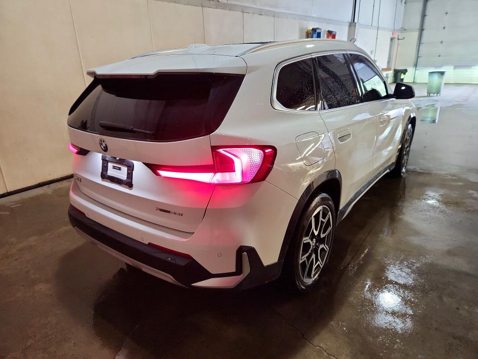 2024 BMW X1 VIN WBX73EF08R5Z38941 COPART salvage auction — NORMAL WEAR, Ak - Certificate Of Vehicle Title, sold $3,600 on 2026-07-28 (photo 3)