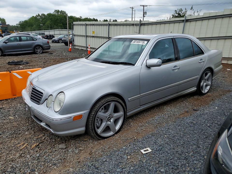 2001 Mercedes-benz E-class VIN WDBJF74J31B309660 COPART salvage auction — MINOR DENT/SCRATCHES, NM - CERT OF TITLE-SALVAGE (P), sold $5,400 on 2026-07-16 (photo 1)