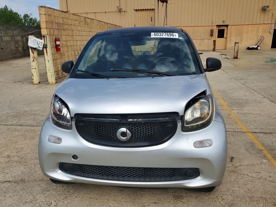 2016 Smart Fortwo VIN WMEFJ5DA3GK076996 COPART salvage auction — NORMAL WEAR, Fl - Cert Of Title-Slvg Rebld Flood, sold $3,500 on 2026-07-27 (photo 5)