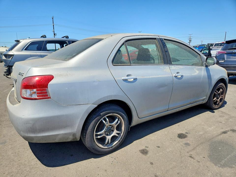 2007 Toyota Yaris VIN JTDBT923274000046 COPART salvage auction — MECHANICAL, CA - DIS/DLR/EXP ONLY CLEAN TITLE, sold $625 on 2026-07-29 (photo 3)