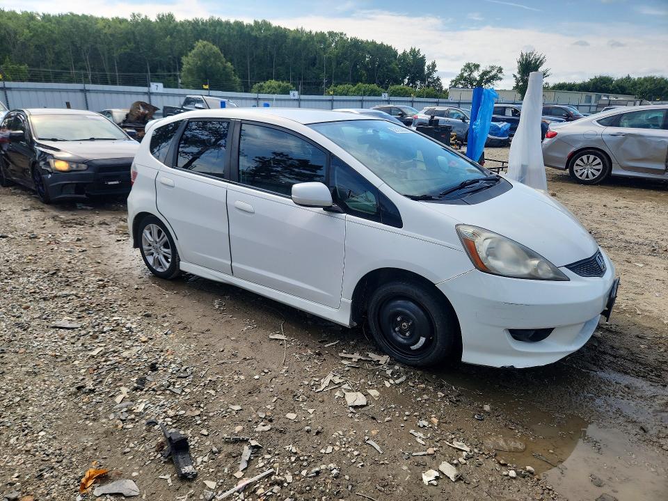 2010 Honda Fit VIN JHMGE8H43AS015022 COPART salvage auction — NORMAL WEAR, Va - Certificate Of Title, sold $1,150 on 2026-07-28 (photo 4)