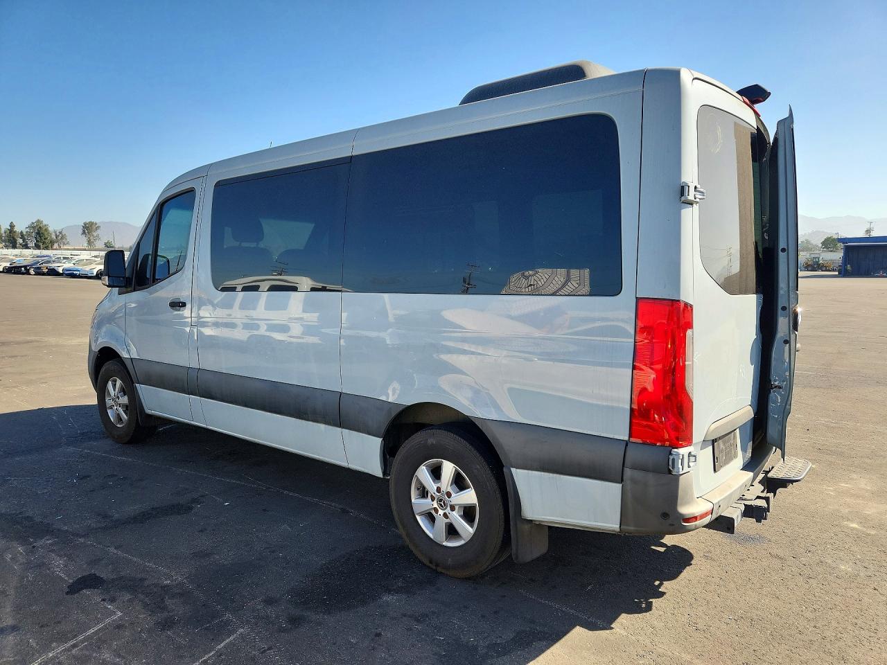 2022 Mercedes-Benz Sprinter VIN W1Z40FHY4NT085453 COPART salvage auction — Rear End, Dv - Clean Title, sold $26,500 on 2026-08-24 (photo 2)