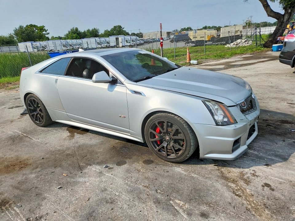 2013 Cadillac Cts-v VIN 1G6DV1EP7D0155233 COPART salvage auction — FRONT END, FL - CERT OF TITLE SLVG REBUILDABLE, sold $26,750 on 2026-08-18 (photo 4)