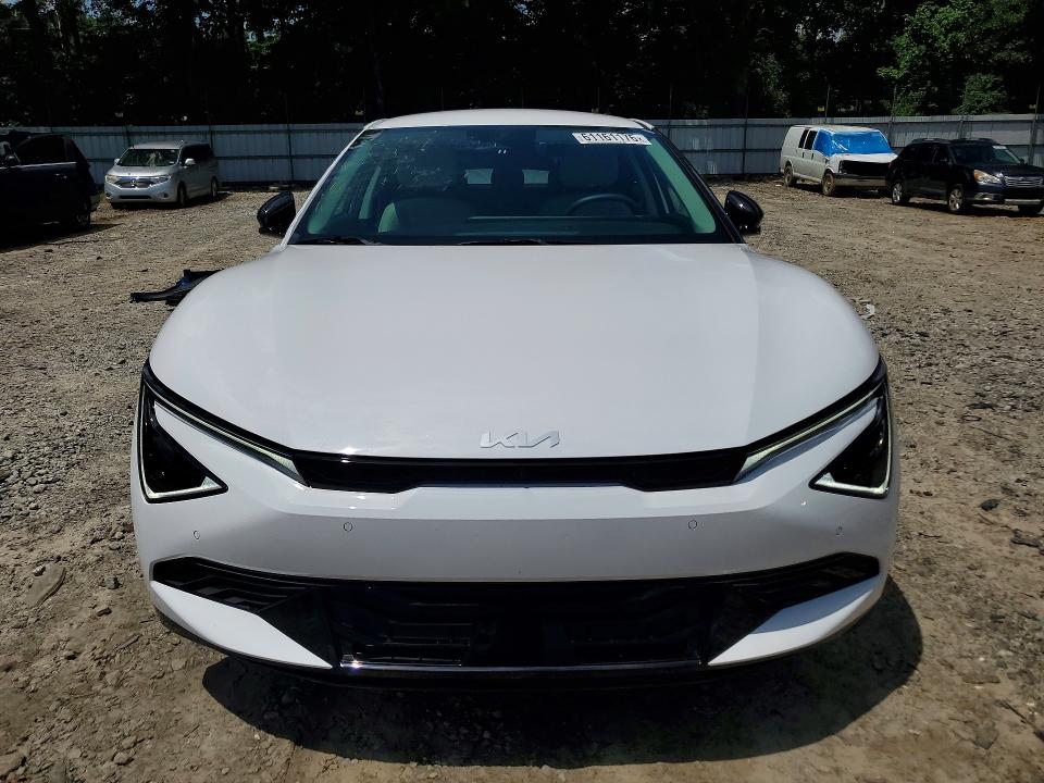 2025 Kia Ev6 VIN 5XYC34JA2SG011856 COPART salvage auction — REAR END, Ga - Cert Of Title-Salvage, sold $16,300 on 2026-08-21 (photo 5)