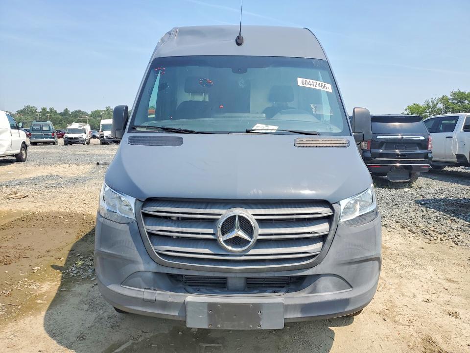 2019 Mercedes-benz Sprinter VIN WD4PF0CD1KP099276 COPART salvage auction — ROOF, Md - Certificate Of Title, sold $14,100 on 2026-07-28 (photo 5)