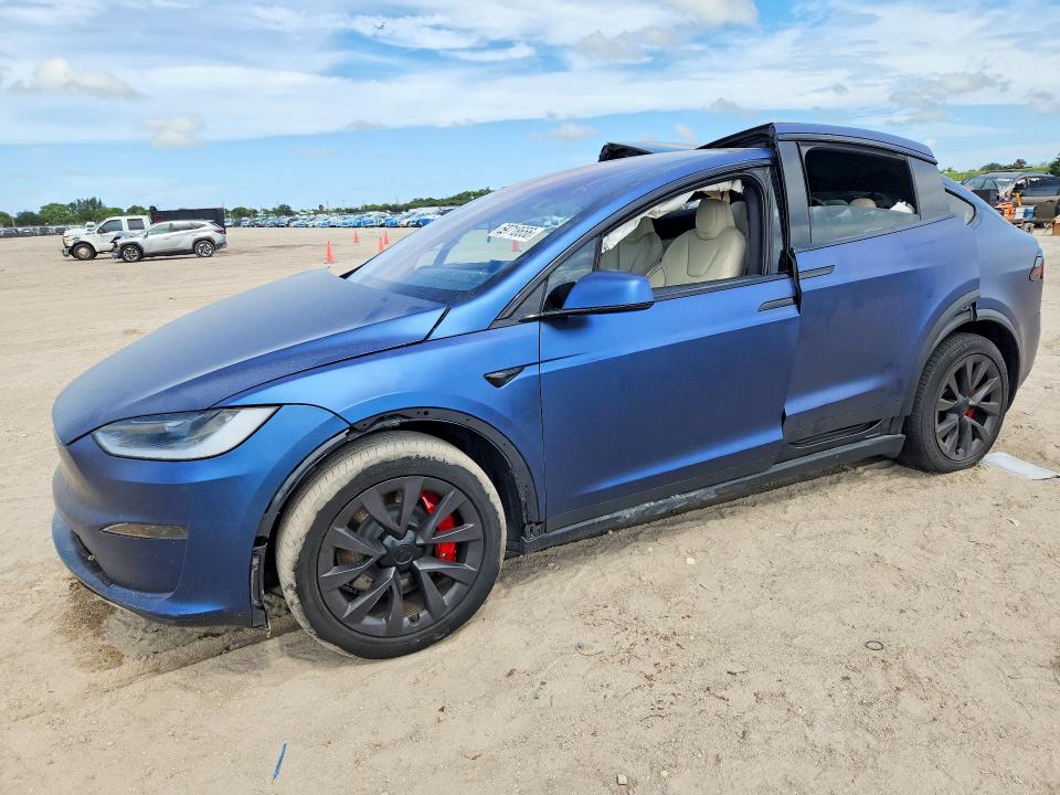 2024 Tesla Model x VIN 7SAXCBE67RF458537 — COPART salvage auction photo