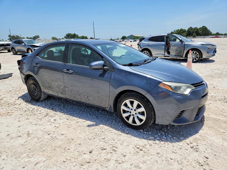 2015 Toyota Corolla VIN 5YFBURHE8FP322529 COPART salvage auction — REAR END, Tx - Salvage Vehicle Title, sold $100 on 2026-07-23 (photo 4)