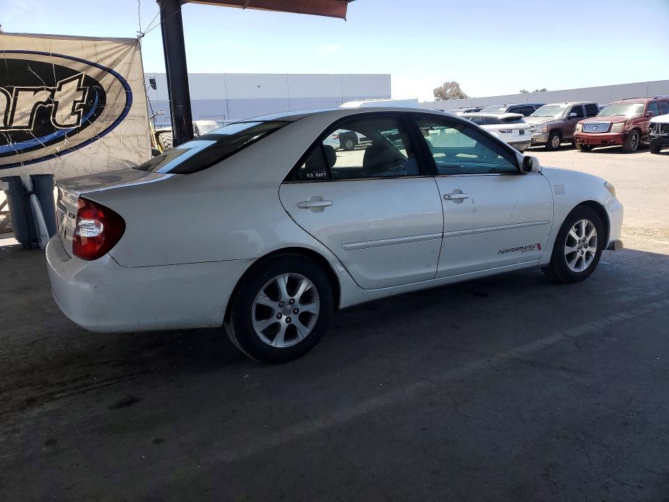 2004 Toyota Camry VIN JTDBE30K240261164 COPART salvage auction — SIDE, CA - DIS/DLR/EXP ONLY CLEAN TITLE, sold $500 on 2026-07-23 (photo 3)
