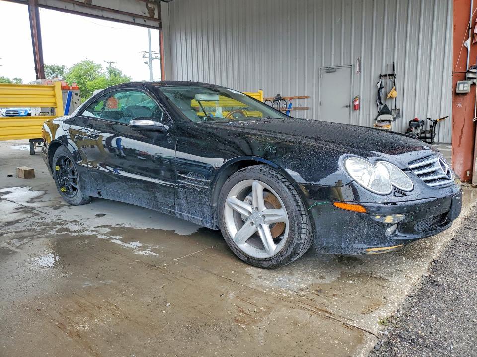 2005 Mercedes-benz Sl-klasse VIN WDBSK75F35F106325 COPART salvage auction — REAR END, Fl - Cert Of Title Slvg Rebuildable, sold $4,300 on 2026-08-07 (photo 4)