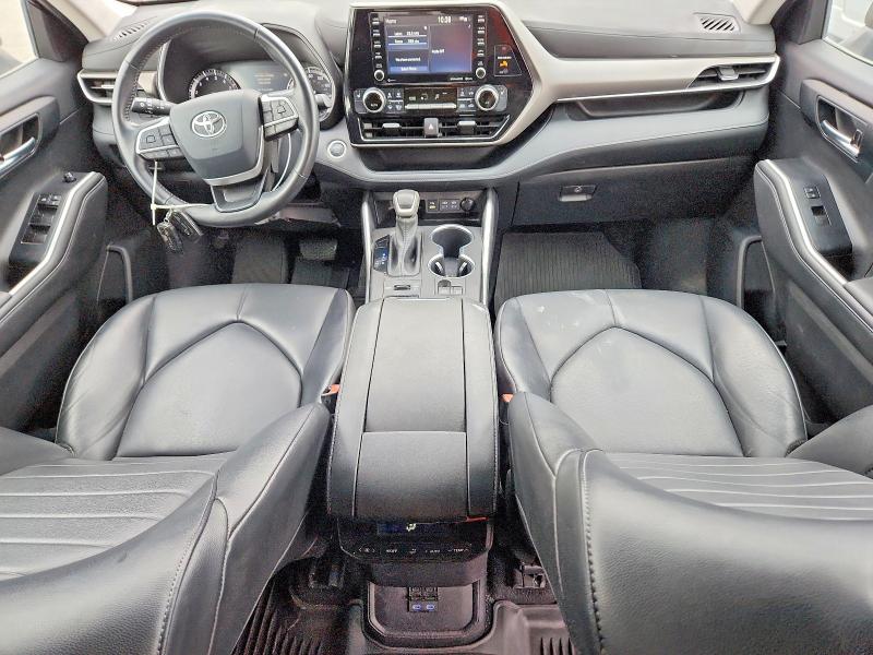 2022 Toyota Highlander VIN 5TDGZRBH0NS586148 COPART salvage auction — FRONT END, Mo - Dis/Dlr/Exp Only Salvage Title, sold $18,400 on 2026-07-09 (photo 8)