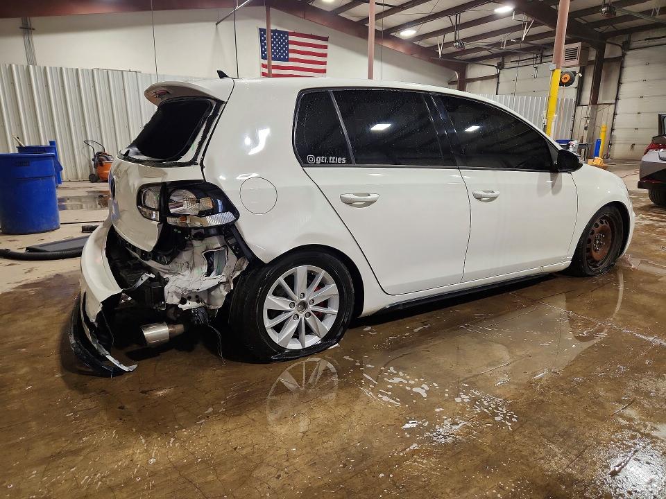 2014 Volkswagen Gti VIN WVWGD7AJ7EW010631 COPART salvage auction — REAR END, PA - CERTIFICATE OF SALVAGE, sold $1,050 on 2026-08-04 (photo 3)