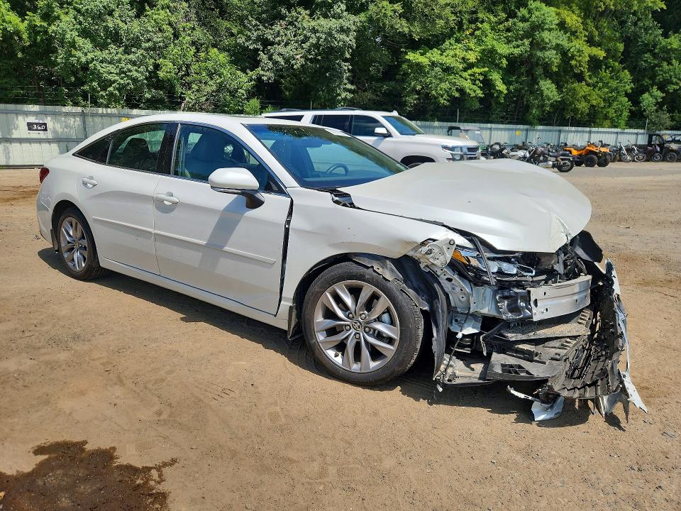 2022 Toyota Avalon VIN 4T1AZ1FB5NU081887 COPART salvage auction — FRONT END, LA - CERT OF TITLE-SALVAGE, sold $7,200 on 2026-07-23 (photo 4)