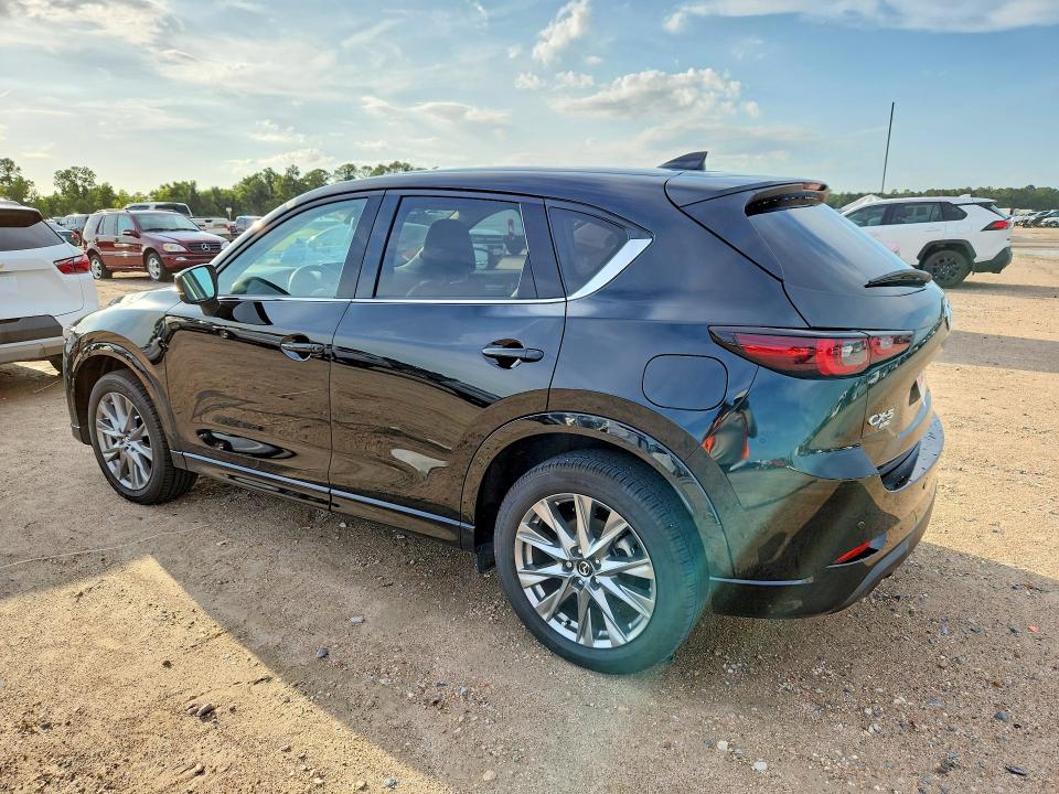 2025 Mazda Cx-5 VIN JM3KFBEMXS0742804 COPART salvage auction — MINOR DENT/SCRATCHES, Tx - Salvage Vehicle Title, sold $5,100 on 2026-07-21 (photo 2)