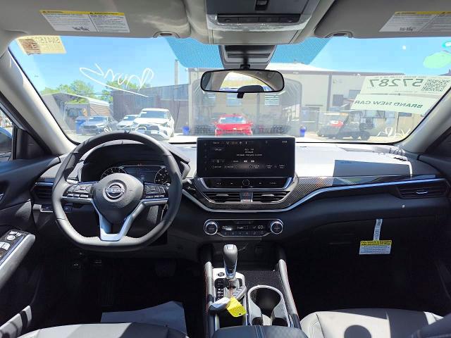 2025 Nissan Altima VIN 1N4BL4CV9SN415084 COPART salvage auction — WATER/FLOOD, Nj - Cert Of Title-Salvage Flood, sold $19,000 on 2026-07-31 (photo 8)