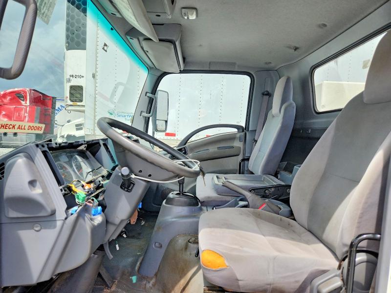 2017 Isuzu Npr VIN JALB4W174H7F00114 COPART salvage auction — MINOR DENT/SCRATCHES, FL - CERTIFICATE OF TITLE, sold $1,600 on 2026-07-23 (photo 7)