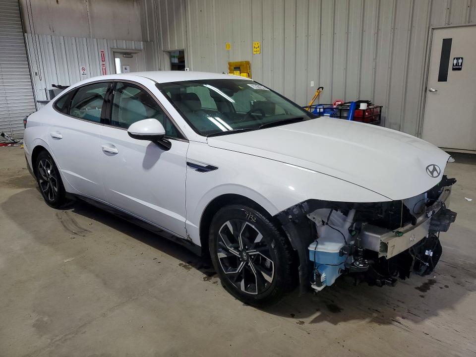 2025 Hyundai Sonata VIN KMHL64JA1SA489382 COPART salvage auction — FRONT END, FL - CERT OF TITLE SLVG REBUILDABLE, sold $8,700 on 2026-07-20 (photo 4)