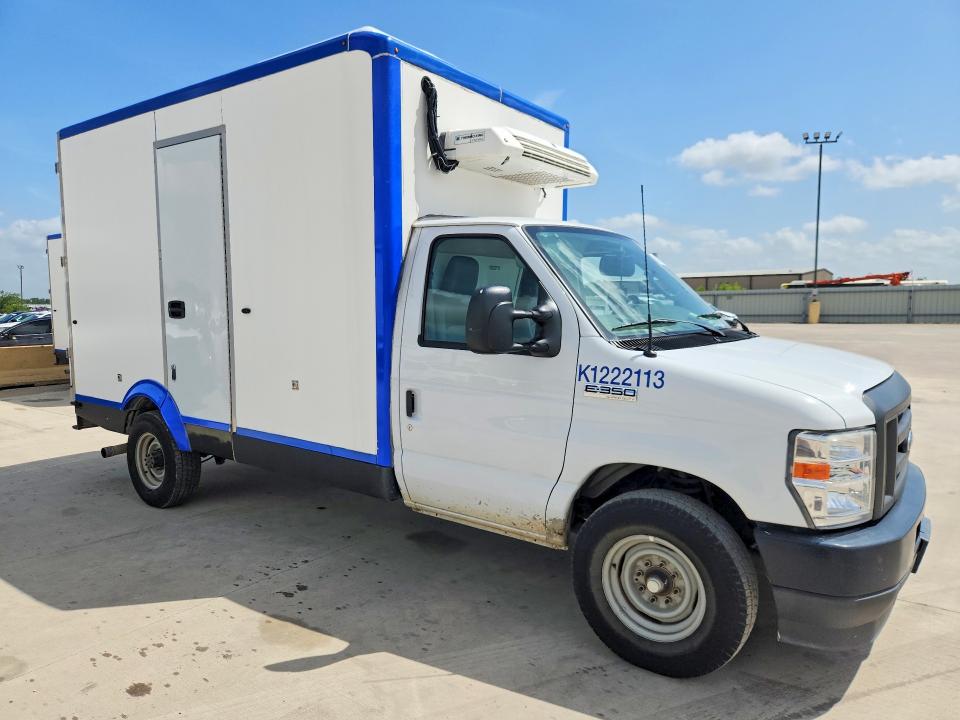 2023 Ford E-350 VIN 1FDWE3FK4PDD00838 COPART salvage auction — MECHANICAL, TX - CERTIFICATE OF TITLE, sold $9,400 on 2026-07-28 (photo 4)