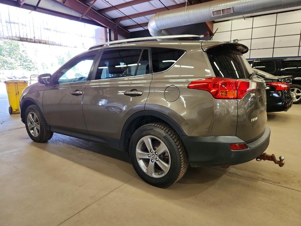 2015 Toyota Rav4 VIN JTMRFREV6FD163459 COPART salvage auction — MINOR DENT/SCRATCHES, VT - CERTIFICATE OF TITLE (P), sold $5,700 on 2026-07-17 (photo 2)