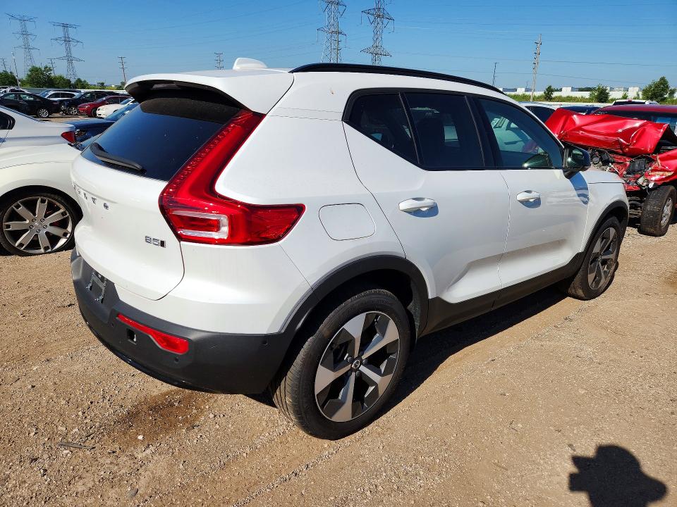 2025 Volvo Xc40 VIN YV4L12UC8S2597736 COPART salvage auction — MECHANICAL, Sc - Cert Of Title-Salvage (P), sold $11,600 on 2026-07-21 (photo 3)