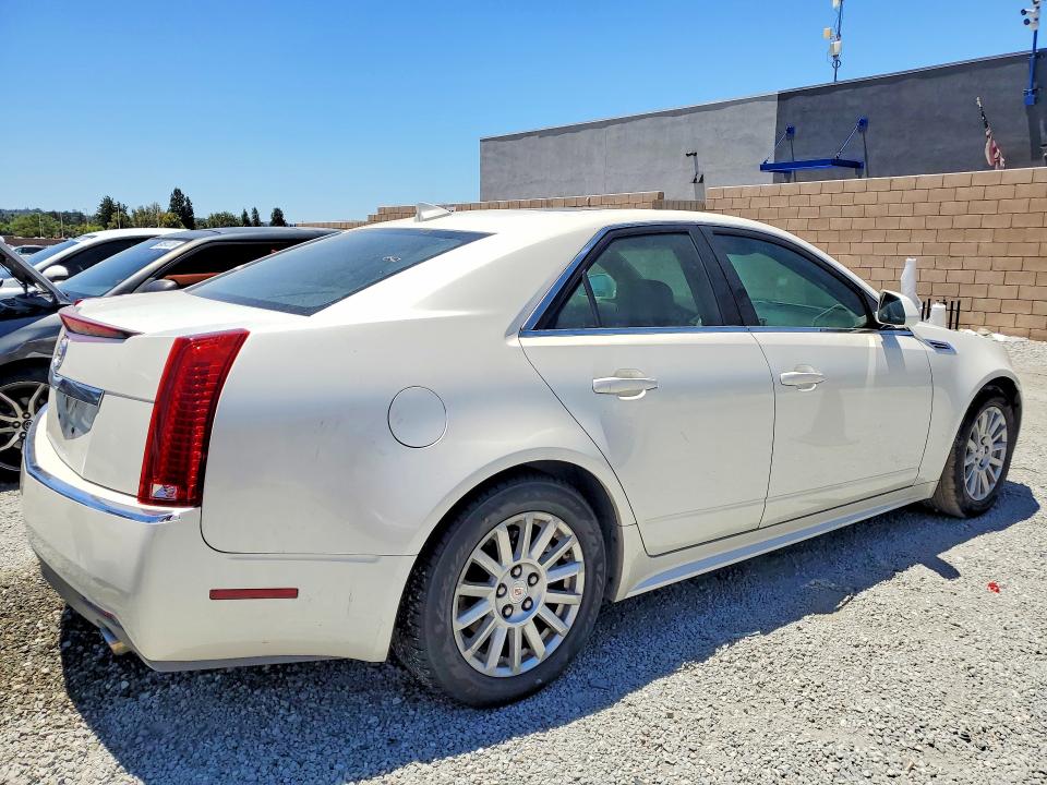 2010 Cadillac Cts VIN 1G6DE5EG9A0142759 COPART salvage auction — INTERIOR BURN, Ca - Salvage Certificate, sold $200 on 2026-07-22 (photo 3)