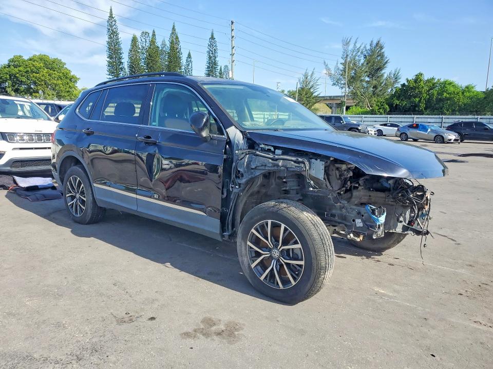 2018 Volkswagen Tiguan VIN 3VV3B7AX9JM207241 COPART salvage auction — MECHANICAL, Fl - Cert Of Title Slvg Rebuildable, sold $275 on 2026-07-27 (photo 4)
